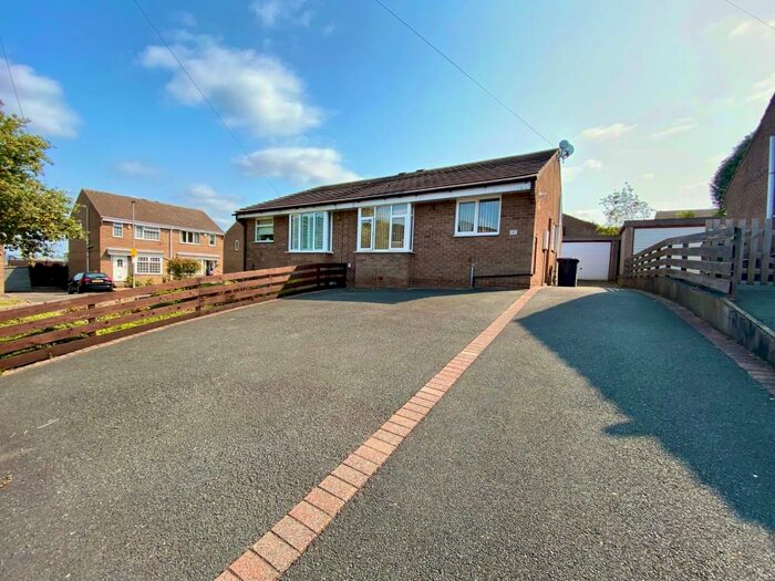 2 Bedroom Bungalow To Rent In Norwood Road, Huddersfield, HD2