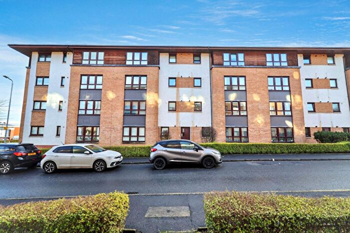 2 Bedroom Flat For Sale In Saucel Place, Paisley, Renfrewshire, PA1