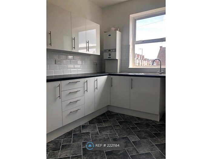 1 Bedroom Flat To Rent In Satanita Road, Westcliff-On-Sea, SS0