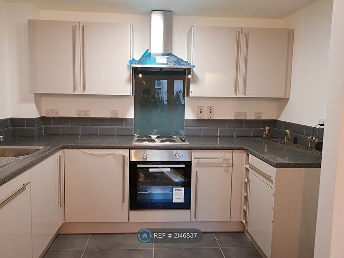 1 Bedroom Flat To Rent In Foundry Court, Slough, SL2