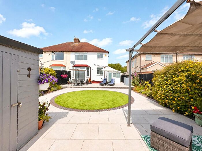 3 Bedroom Semi-Detached House For Sale In Leasowe Road, Moreton, Merseyside, CH46