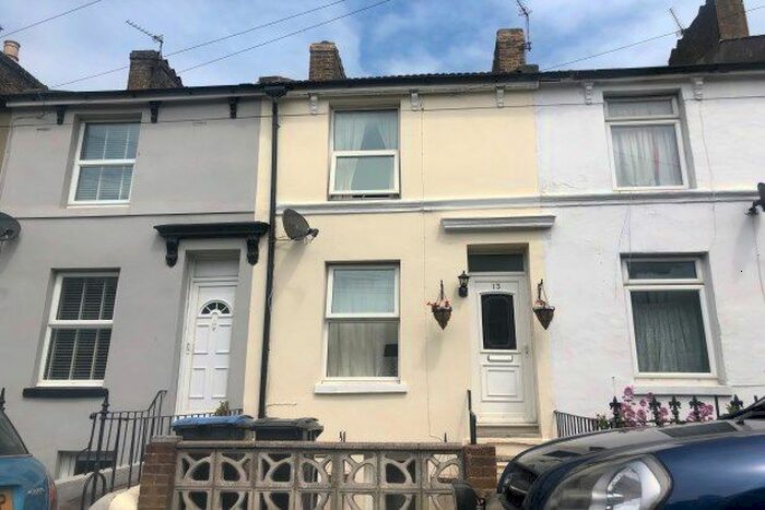 3 Bedroom Property To Rent In East Street, Dover, CT17