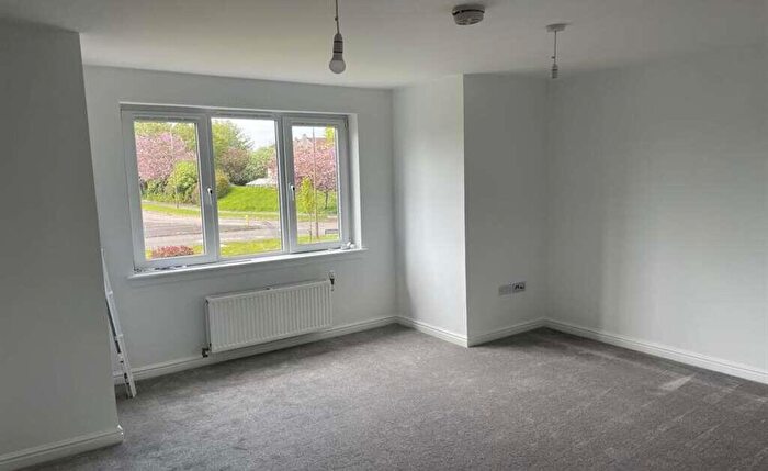 2 Bedroom Apartment To Rent In Flat, Nova Scotia Place, Edinburgh, EH12