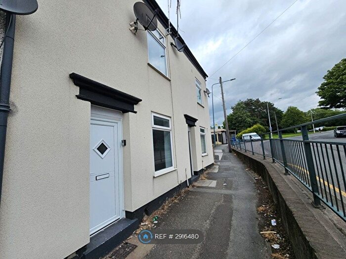 2 Bedroom Terraced House To Rent In Huddersfield Road, Stalybridge, SK15