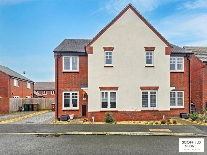 3 Bedroom Semi-Detached House For Sale In Astley Garden, Hilton, Derby, DE65