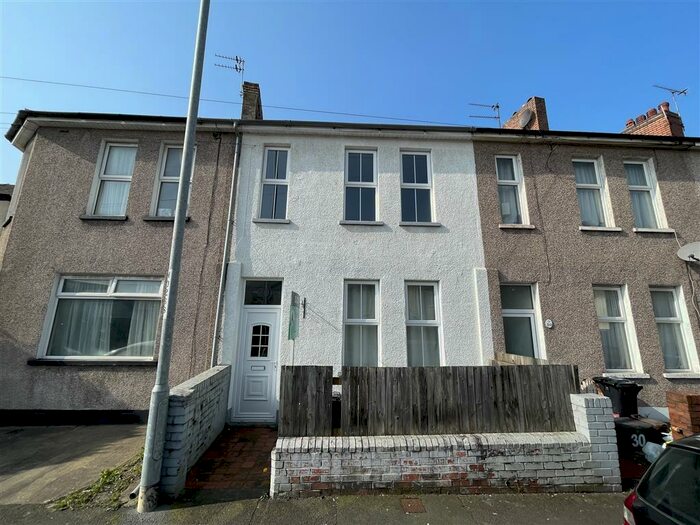 4 Bedroom House To Rent In Duckpool Road, Newport, NP19