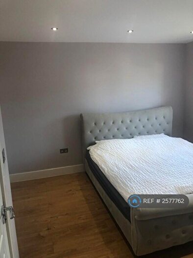 4 Bedroom Semi-Detached House To Rent In Chester Road Loughton Essex, Loughton, IG10