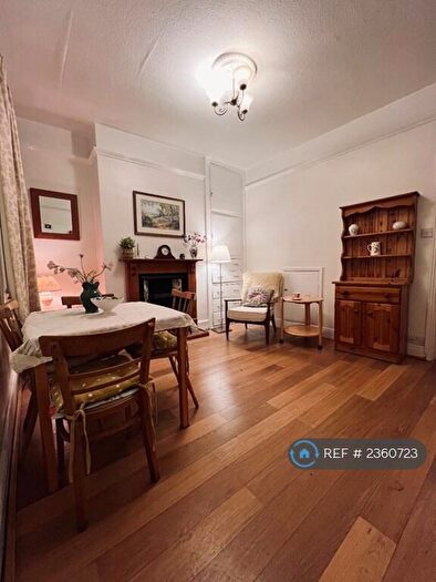 3 Bedroom Terraced House To Rent In Crescent Road, Reading, RG1