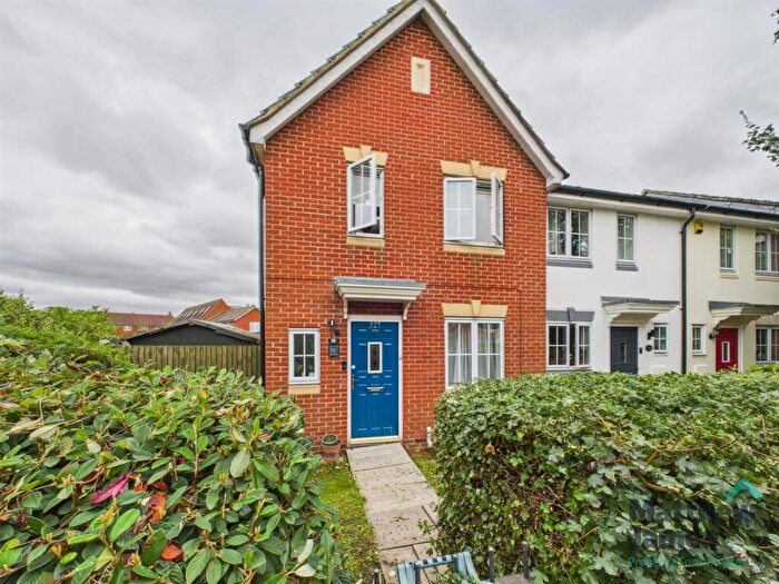 3 Bedroom End Of Terrace House To Rent In Mill Road, Mile End, Colchester, CO4