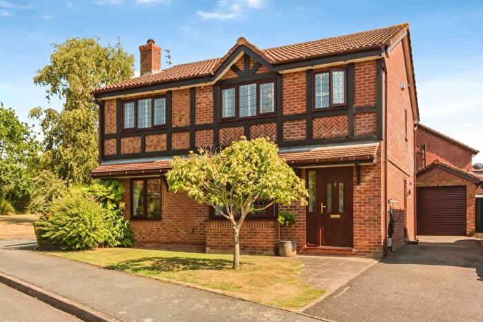 4 Bedroom Detached House For Sale In Pipers Ash, Winsford, Cheshire, CW7