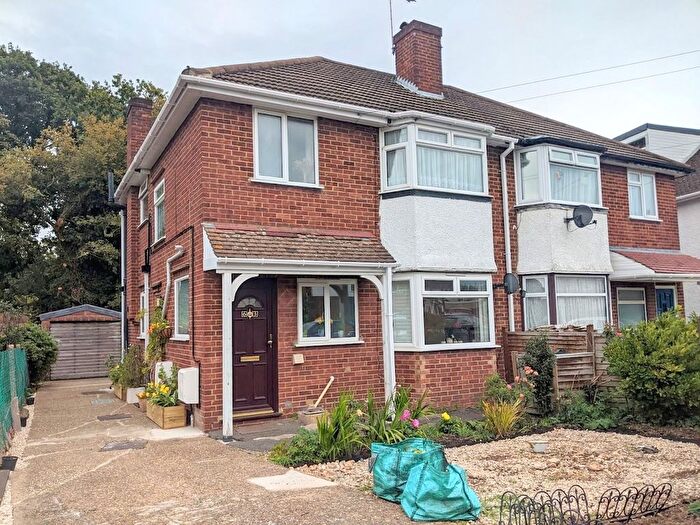 2 Bedroom Maisonette To Rent In Viola Avenue, Feltham, TW14