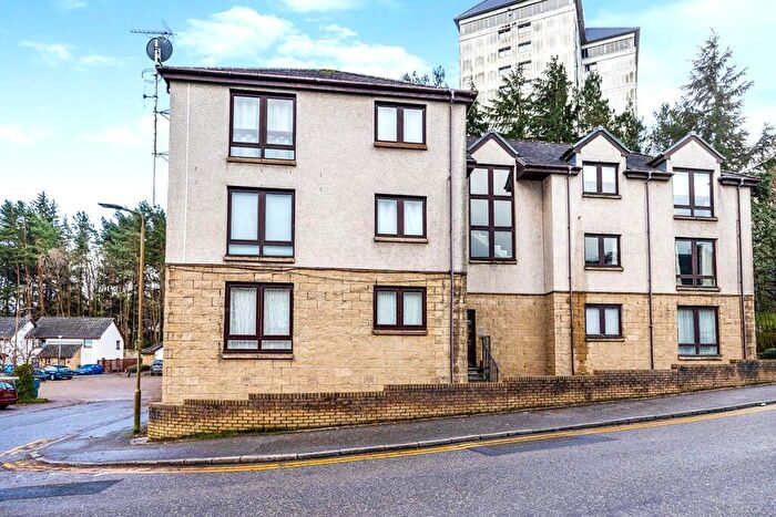 2 Bedroom Flat To Rent In Woodside Court, Falkirk, FK1