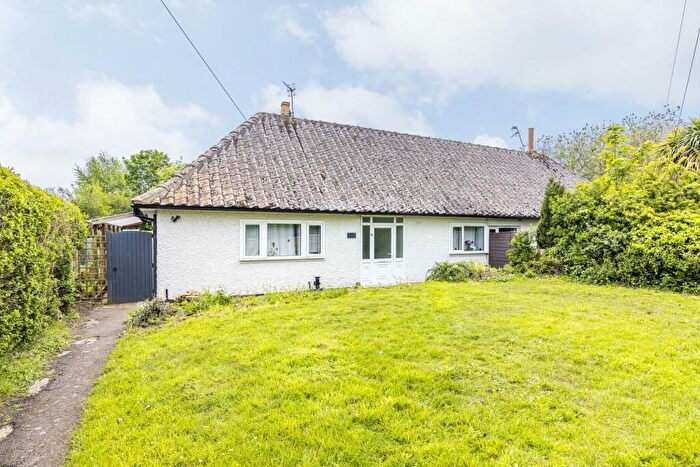 5 Bedroom Semi-Detached Bungalow For Sale In Broughton Drive, Nottingham, NG8