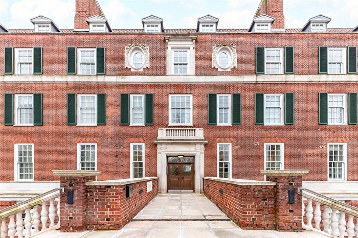 2 Bedroom Flat To Rent In The Latitude, Clapham Common South Side, London, SW4