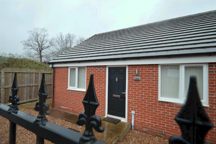 2 Bedroom Semi-Detached Bungalow To Rent In Spawd Bone Lane, Knottingley, WF11