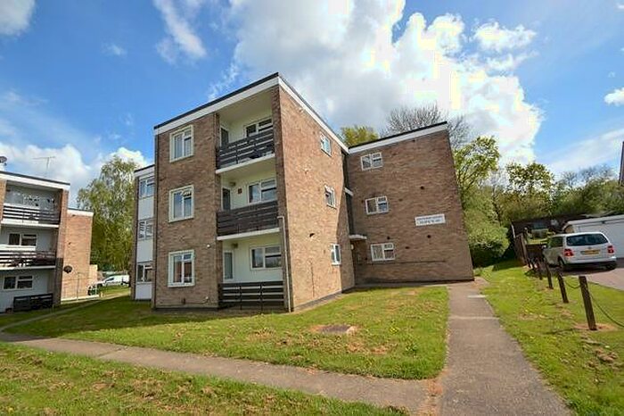 Studio To Rent In Guildford, GU2