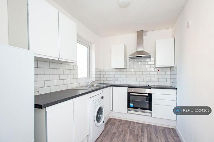 1 Bedroom Flat To Rent In Copenhagen Road, Kent, ME7