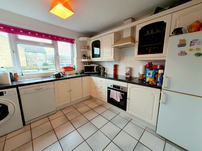 2 Bedroom Flat To Rent In Rydal Way, Ruislip, HA4