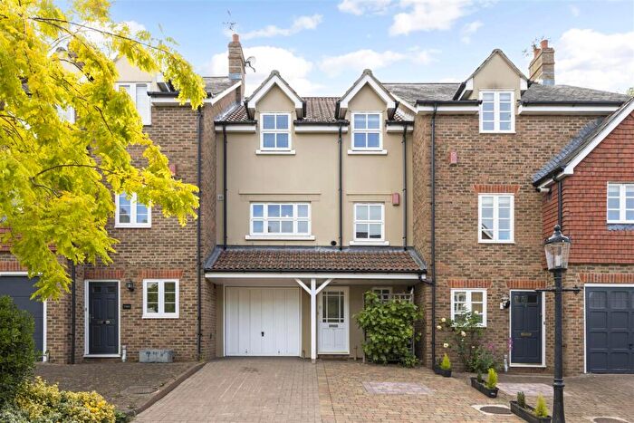 4 Bedroom Terraced House For Sale In Morningside Close, Prestbury, Cheltenham, GL52