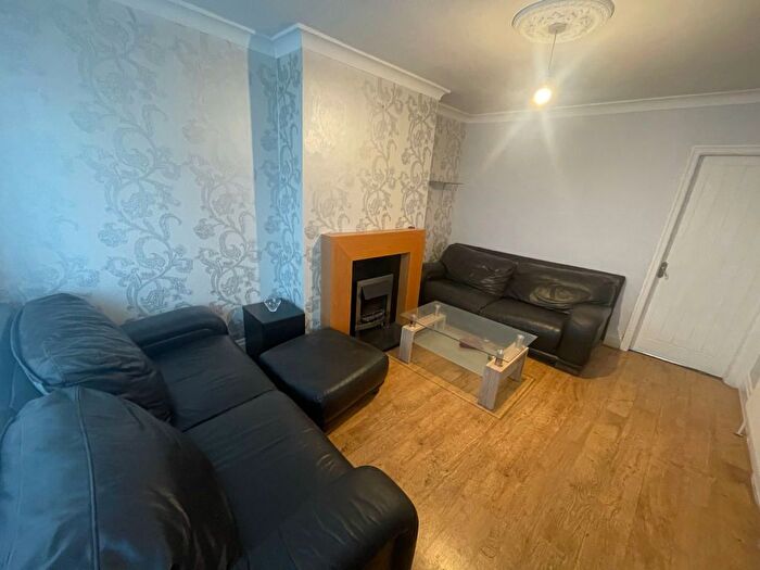 2 Bedroom Terraced House To Rent In Model Road, Armley, Leeds, LS12