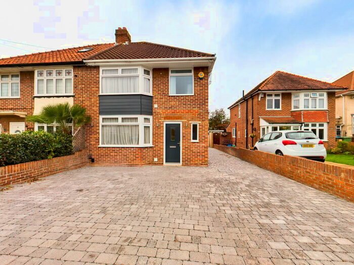 3 Bedroom Semi-Detached House To Rent In St Annes Gardens, Southampton, SO19