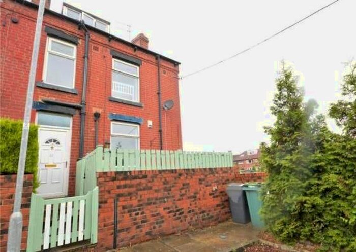 2 Bedroom Property To Rent In Woodville Crescent, Horsforth, Leeds, LS18