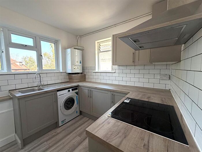 2 Bedroom Flat To Rent In Manor Way, Ruislip, HA4