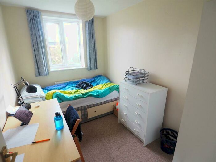 6 Bedroom End Of Terrace House To Rent In Stanway Close, Bath, BA2