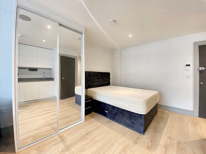 Studio To Rent In Mercantile House, Uxbridge, Greater London, UB8