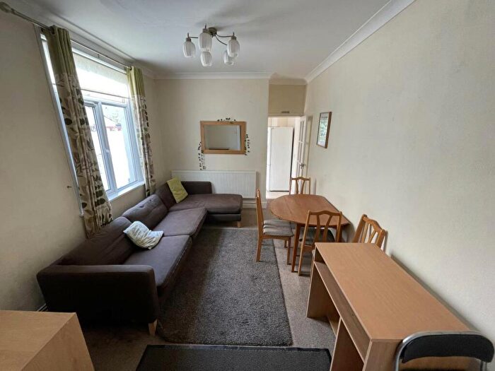 5 Bedroom Terraced House To Rent In Llanishen Street, Heath, Cardiff, CF14