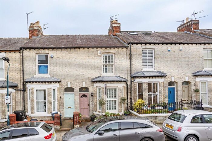 2 Bedroom Terraced House For Sale In Russell Street, York, YO23