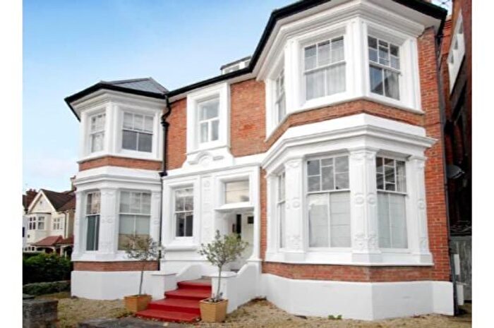 1 Bedroom Flat To Rent In Telford Avenue, London, SW2