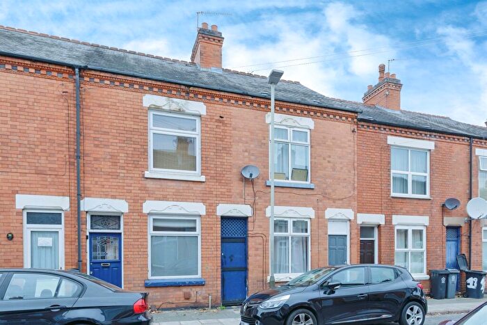 2 Bedroom Terraced House For Sale In Nutfield Road, Leicester, LE3