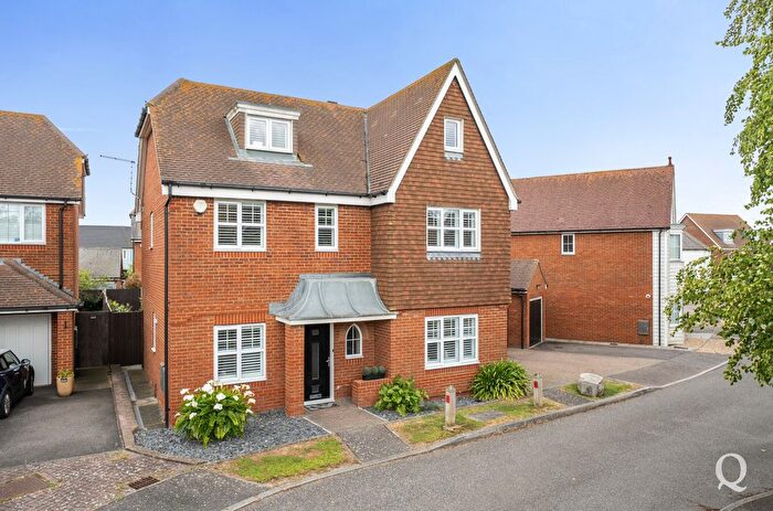6 Bedroom Detached House For Sale In Cormorant Road, Iwade, Sittingbourne, Kent, ME9