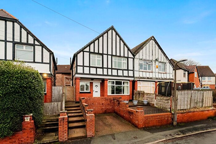 4 Bedroom Semi Detached House For Sale In Queens Drive, Prestwich, M25