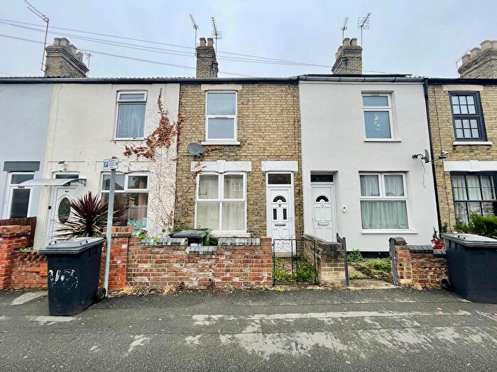 2 Bedroom Terraced House For Sale In Wellington Street, Peterborough, PE1
