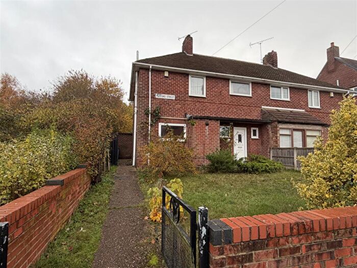 3 Bedroom Semi-Detached House For Sale In Rufford Street, Worksop, S80