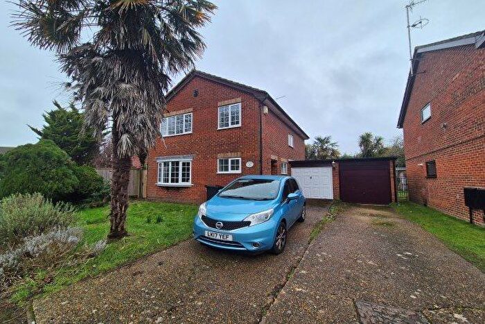 4 Bedroom Property To Rent In Old Kiln Road, Poole, BH16
