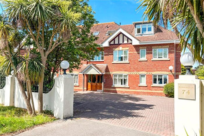 1 Bedroom Apartment For Sale In Becton Lane, Barton On Sea, New Milton, Hampshire, BH25