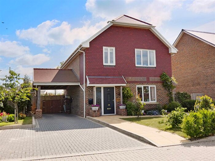 4 Bedroom Detached House For Sale In Delfont Grove, Angmering, BN16