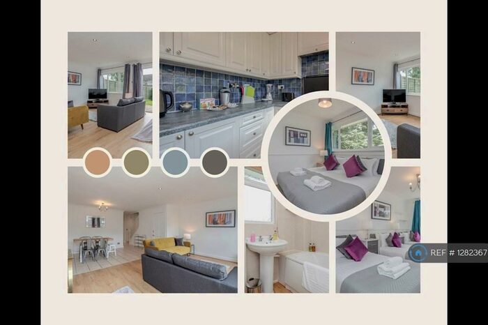 3 Bedroom Semi-Detached House To Rent In Pheasants Croft, Maidenhead, SL6