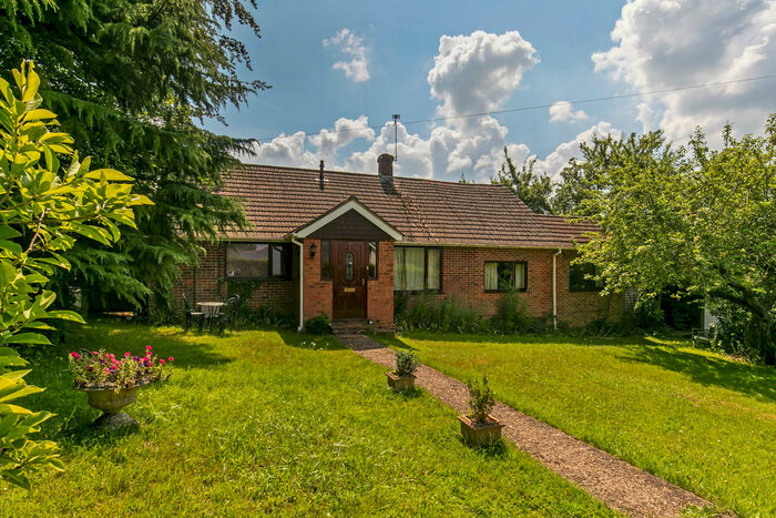 4 Bedroom Detached Bungalow To Rent In Boyne Rise Kings Worthy, SO23