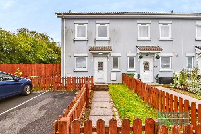 3 Bedroom End Of Terrace House For Sale In Pendarren Court, Rhigos, Aberdare, Rhondda Cynon Taff, CF44