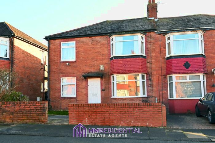 2 Bedroom Flat To Rent In Angerton Gardens, Fenham, NE5