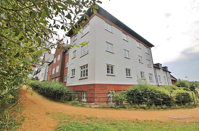 1 Bedroom Flat For Sale In Trenchard Close, Berewood, PO7