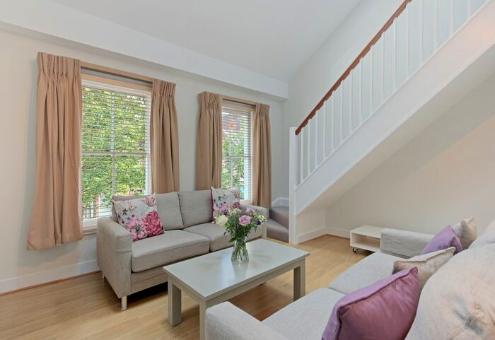 2 Bedroom Maisonette To Rent In Hugon Road, Fulham, London, SW6