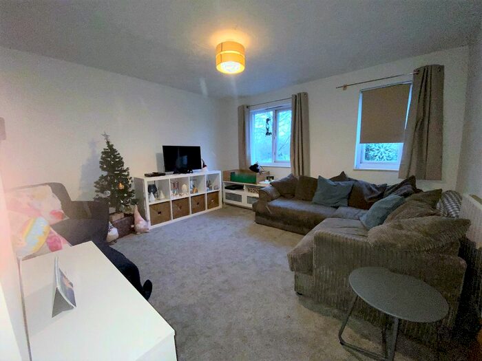 1 Bedroom Flat To Rent In Rabournmead Drive, Northolt UB5