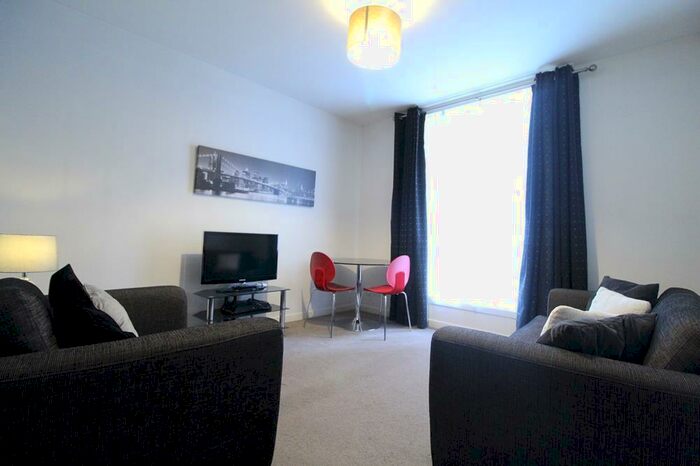 2 Bedroom Flat To Rent In Shiprow, First Floor, AB11