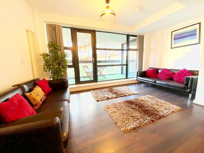 2 Bedroom Apartment To Rent In Hallings Wharf Studios Channelsea Road, E15