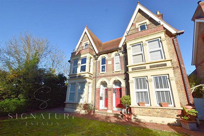 1 Bedroom Flat To Rent In London Road, High Wycombe, HP11